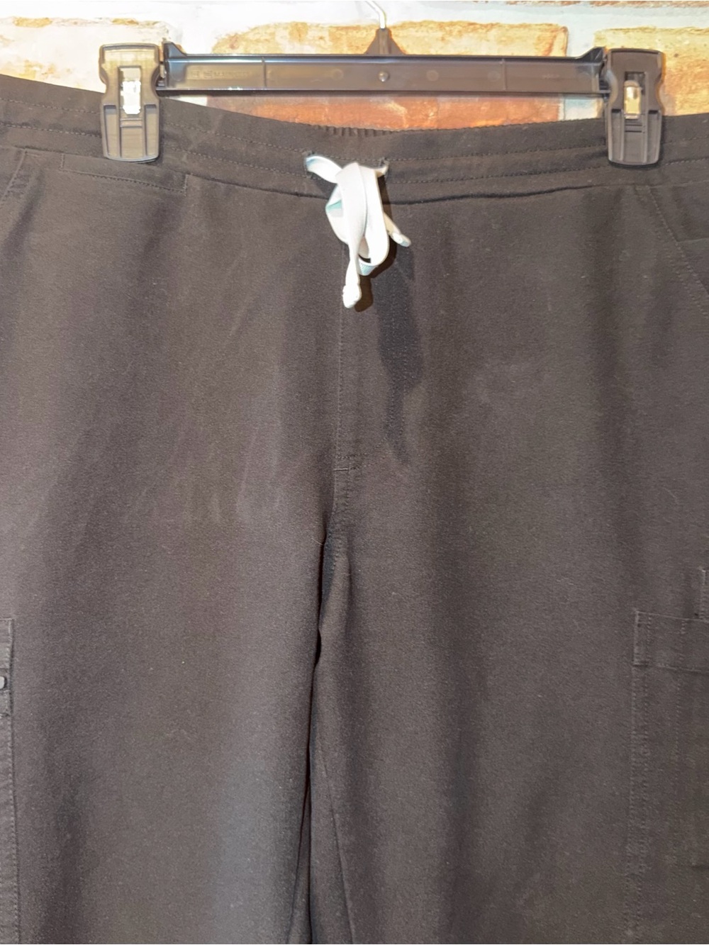 FIGS Black Scrub Pants Size Medium - Picture 2 of 6
